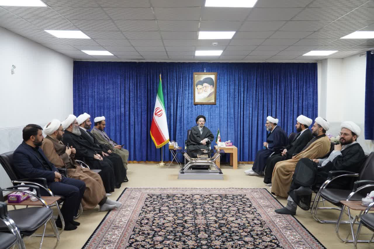 رئیس ستاد لرستان با معاون فرهنگی سازمان تبلیغات اسلامی کشور دیدار کرد.